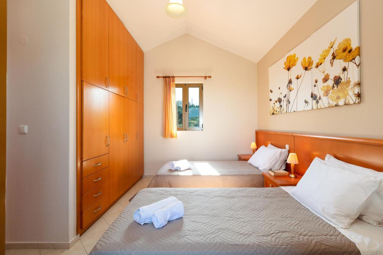 Maroulas Villas Ioanna & Stavros, Private Pools, Bbq & Seaview, By Thinkvilla Eksteriør billede